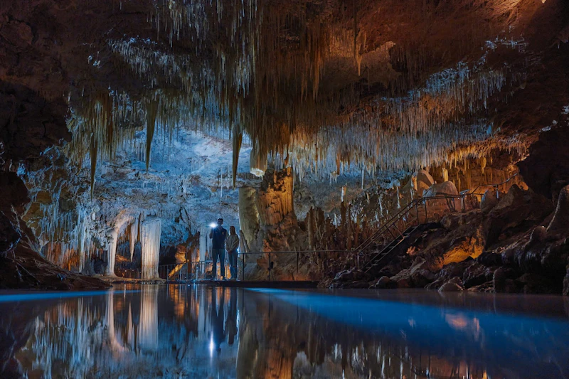 Oszałamiające kryształowe formacje Lake Caves.