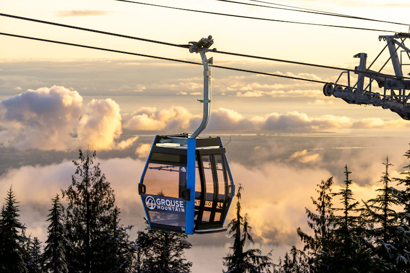 Grouse Mountain - gondola Blue Grouse