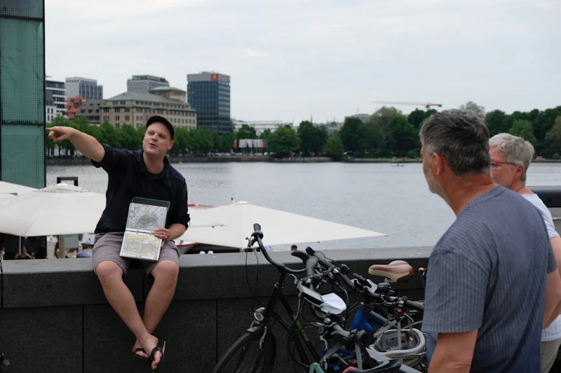 Przewodnik po Jeziorze Outer Alster.